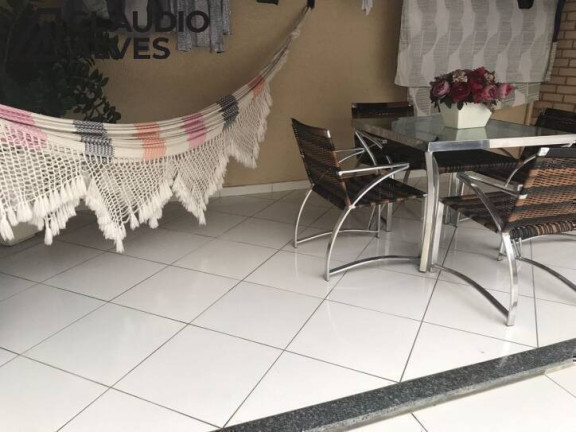 Imagem Casa com 6 Quartos à Venda, 300 m² em Parque Ipê - Feira De Santana Imagem Casa com 6 Quartos à Venda, 300 m² em Parque Ipê - Feira De Santana