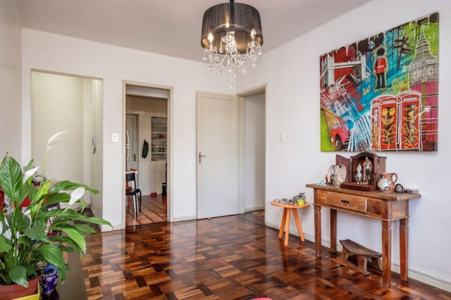 Imagem Imóvel com 3 Quartos à Venda, 98 m² em Petrópolis - Porto Alegre Imagem Imóvel com 3 Quartos à Venda, 98 m² em Petrópolis - Porto Alegre