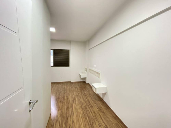 Imagem Apartamento com 3 Quartos à Venda, 161 m² em Zona 01 - Maringá Imagem Apartamento com 3 Quartos à Venda, 161 m² em Zona 01 - Maringá
