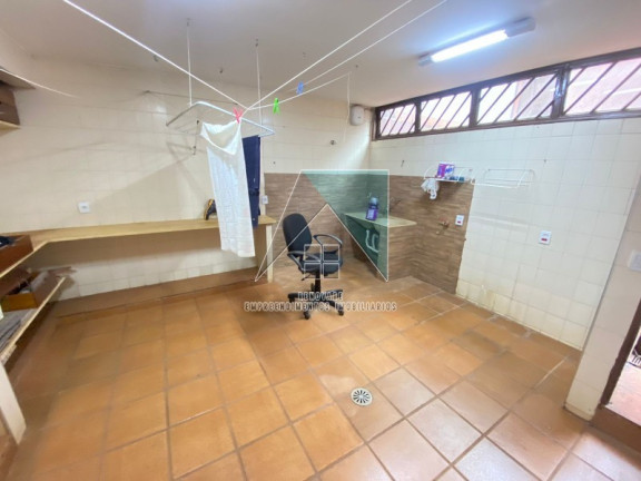 Imagem Casa com 4 Quartos para Alugar, em Jardim Sumaré - Ribeirão Preto Imagem Casa com 4 Quartos para Alugar, em Jardim Sumaré - Ribeirão Preto