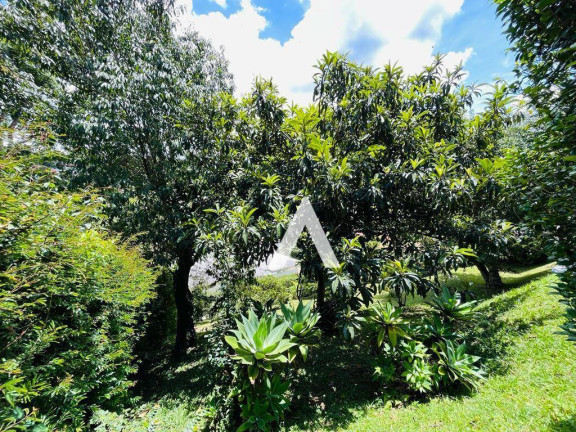 Imagem Casa com 4 Quartos à Venda, 250 m² em Parque Do Imbui - Teresópolis Imagem Casa com 4 Quartos à Venda, 250 m² em Parque Do Imbui - Teresópolis