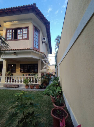 Imagem Casa com 7 Quartos à Venda, 600 m² em Recreio Dos Bandeirantes - Rio De Janeiro Imagem Casa com 7 Quartos à Venda, 600 m² em Recreio Dos Bandeirantes - Rio De Janeiro