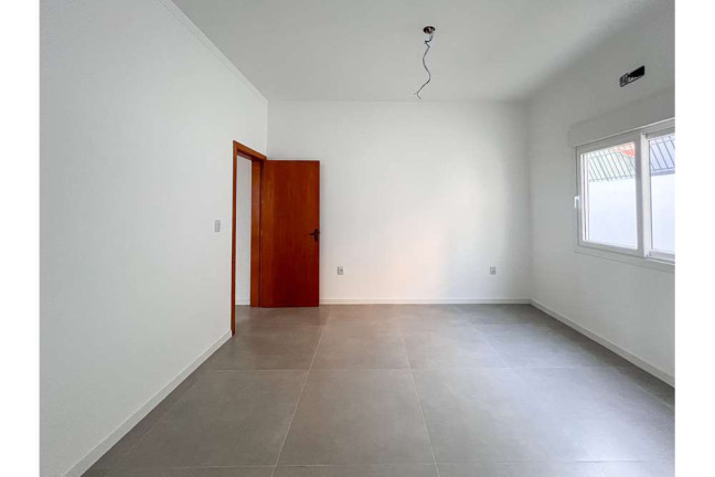 Imagem Casa com 3 Quartos à Venda, em Igara - Canoas Imagem Casa com 3 Quartos à Venda, em Igara - Canoas