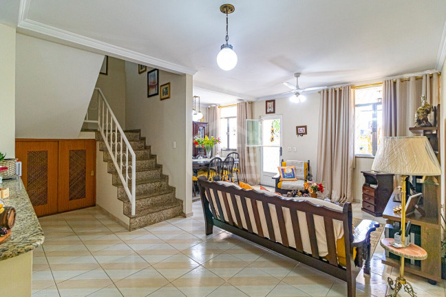 Imagem Casa com 3 Quartos à Venda, 221 m² em Irajá - Rio De Janeiro