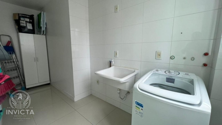 Imagem Apartamento com 3 Quartos à Venda, 110 m² em Centro - Balneário Camboriú Imagem Apartamento com 3 Quartos à Venda, 110 m² em Centro - Balneário Camboriú