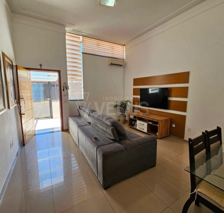 Imagem Casa com 2 Quartos à Venda, 141 m² em Vila Nastri Ii - Itapetininga Imagem Casa com 2 Quartos à Venda, 141 m² em Vila Nastri Ii - Itapetininga