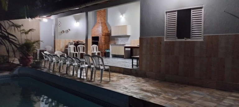 Imagem Casa com 3 Quartos à Venda, 264 m² em Aleixo - Manaus Imagem Casa com 3 Quartos à Venda, 264 m² em Aleixo - Manaus