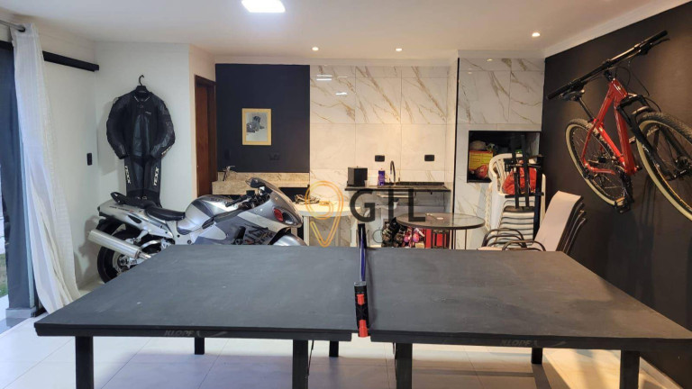 Imagem Sobrado com 3 Quartos à Venda, 230 m² em Jardim Jacinto - Jacareí Imagem Sobrado com 3 Quartos à Venda, 230 m² em Jardim Jacinto - Jacareí