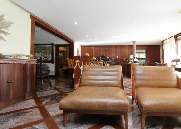 Imagem Imóvel com 6 Quartos à Venda, em Belvedere - Belo Horizonte Imagem Imóvel com 6 Quartos à Venda, em Belvedere - Belo Horizonte