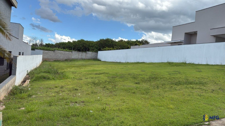 Imagem Terreno à Venda, 1.072 m² em Residencial Saint Patrick - Sorocaba Imagem Terreno à Venda, 1.072 m² em Residencial Saint Patrick - Sorocaba