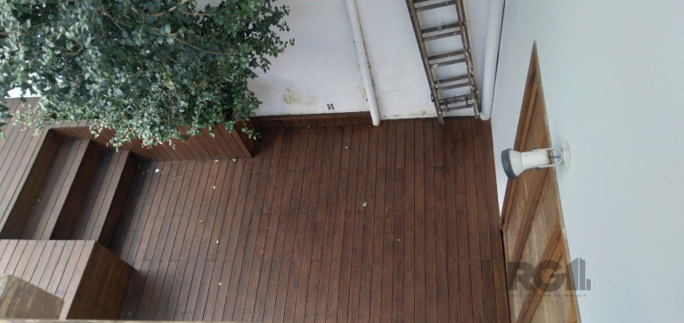 Imagem Casa com 3 Quartos à Venda, 242 m² em Santana - Porto Alegre Imagem Casa com 3 Quartos à Venda, 242 m² em Santana - Porto Alegre