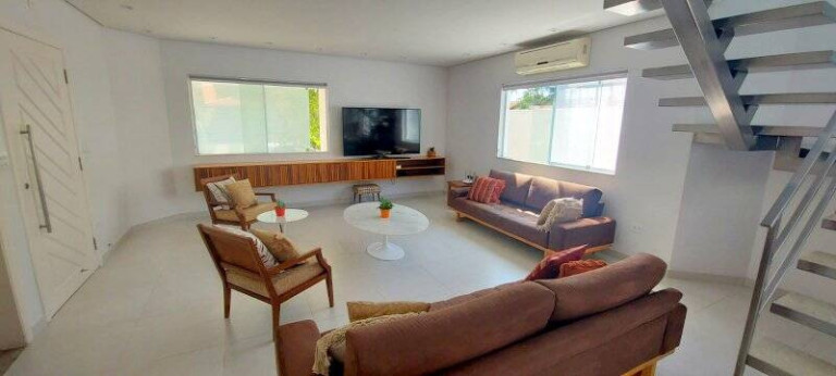 Imagem Casa com 5 Quartos à Venda, 360 m² em Bougainvillee 3 - Peruíbe Imagem Casa com 5 Quartos à Venda, 360 m² em Bougainvillee 3 - Peruíbe