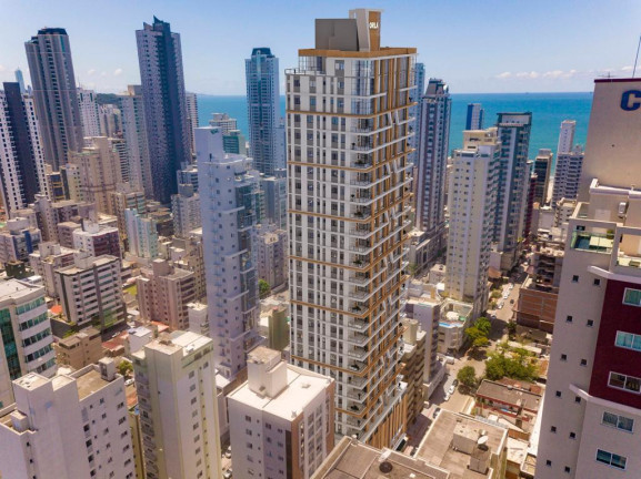 Imagem Imóvel com 4 Quartos à Venda, 198 m² em Centro - Balneário Camboriú Imagem Imóvel com 4 Quartos à Venda, 198 m² em Centro - Balneário Camboriú