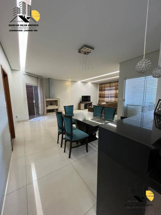 Imagem Casa com 4 Quartos à Venda, 360 m² em Santa Mônica - Uberlândia Imagem Casa com 4 Quartos à Venda, 360 m² em Santa Mônica - Uberlândia