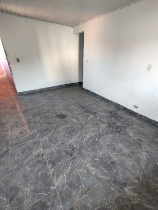 Imagem Casa com 1 Quarto para Alugar,  em Taboão - Diadema