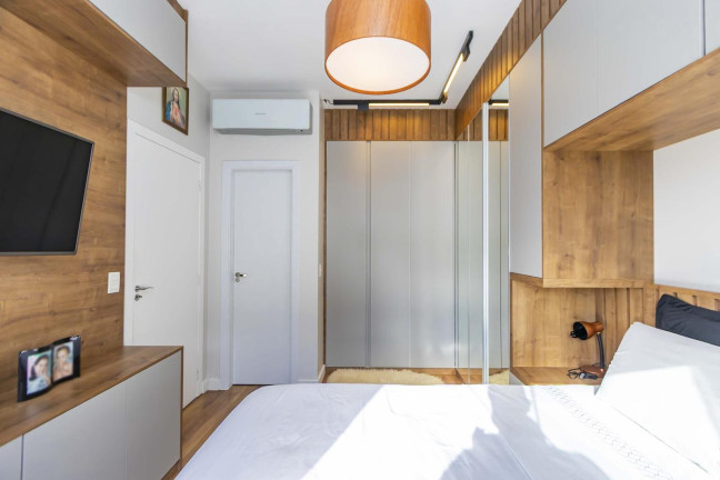 Imagem Casa de Condomínio com 3 Quartos à Venda, 175 m² em Uberaba - Curitiba
