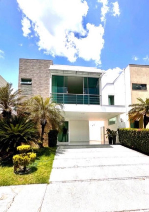 Casa com 4 Quartos à Venda, 380 m² em Centro - Manaus