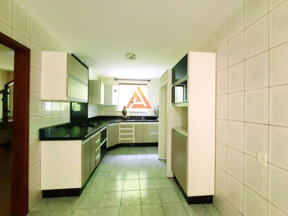 Imagem Casa com 4 Quartos à Venda, 380 m² Imagem Casa com 4 Quartos à Venda, 380 m²