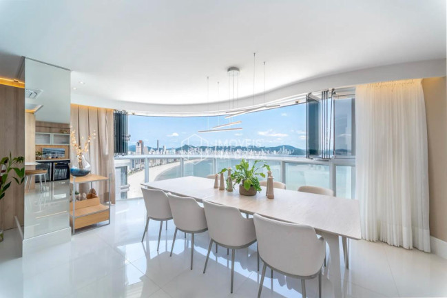 Imagem Apartamento com 4 Quartos à Venda, 237 m² em Centro - Balneário Camboriú