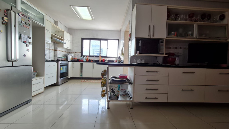 Imagem Imóvel com 4 Quartos à Venda, 385 m² em Jurunas - Belém Imagem Imóvel com 4 Quartos à Venda, 385 m² em Jurunas - Belém