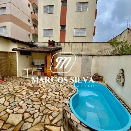 Imagem Casa com 3 Quartos à Venda, 300 m² em Campinas Imagem Casa com 3 Quartos à Venda, 300 m² em Campinas