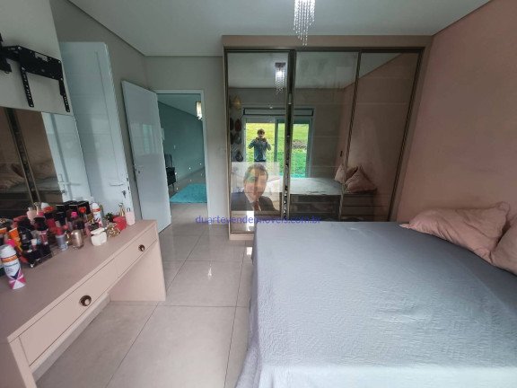 Imagem Casa com 2 Quartos à Venda, 147 m² em Barueri Imagem Casa com 2 Quartos à Venda, 147 m² em Barueri