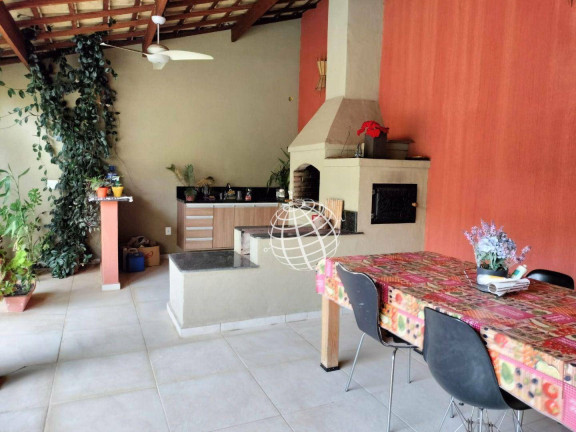 Imagem Casa com 4 Quartos à Venda, 330 m² em Vila Petrópolis - Atibaia Imagem Casa com 4 Quartos à Venda, 330 m² em Vila Petrópolis - Atibaia