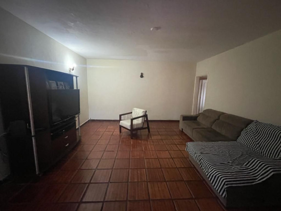 Imagem Casa com 3 Quartos à Venda, 280 m² em Judith - Londrina Imagem Casa com 3 Quartos à Venda, 280 m² em Judith - Londrina
