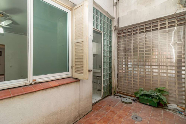 Imagem Imóvel com 2 Quartos à Venda, em Santana - Porto Alegre Imagem Imóvel com 2 Quartos à Venda, em Santana - Porto Alegre