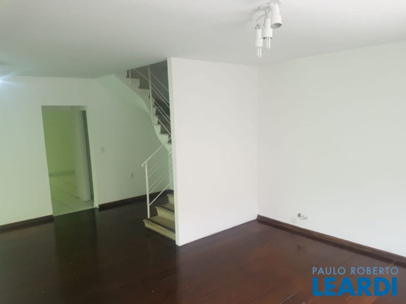 Imagem Sobrado com 5 Quartos à Venda, 276 m² em Vila Alpina - Santo André Imagem Sobrado com 5 Quartos à Venda, 276 m² em Vila Alpina - Santo André