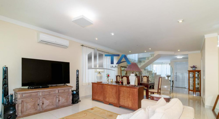 Imagem Casa com 3 Quartos à Venda, 284 m² em Swiss Park - Campinas Imagem Casa com 3 Quartos à Venda, 284 m² em Swiss Park - Campinas