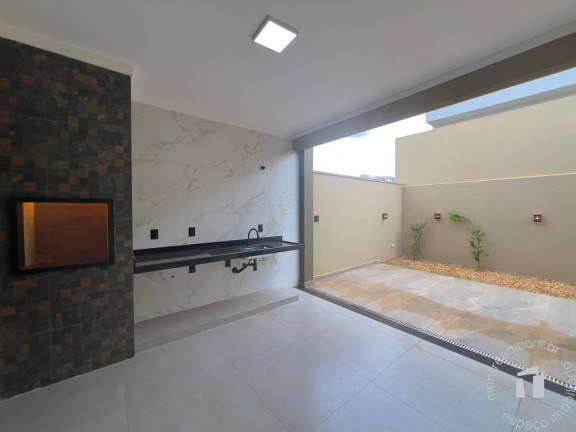 Imagem Casa com 3 Quartos à Venda, 250 m² em Lívia Iii - Botucatu Imagem Casa com 3 Quartos à Venda, 250 m² em Lívia Iii - Botucatu