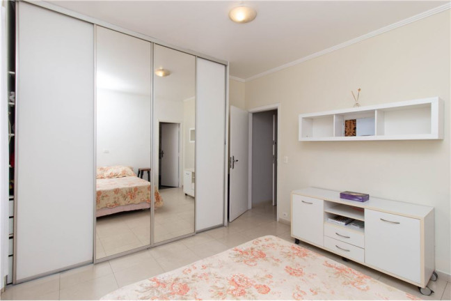 Imagem Casa com 5 Quartos à Venda,  em Planalto Paulista - São Paulo