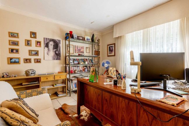 Imagem Casa com 3 Quartos à Venda, 350 m² em Chácara Das Pedras - Porto Alegre Imagem Casa com 3 Quartos à Venda, 350 m² em Chácara Das Pedras - Porto Alegre