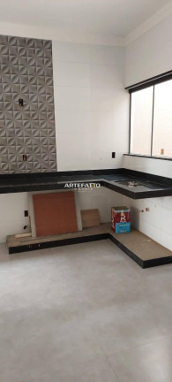 Imagem Casa com 2 Quartos à Venda, 65 m² Imagem Casa com 2 Quartos à Venda, 65 m²