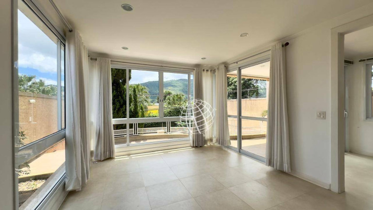 Imagem Casa com 4 Quartos à Venda, 365 m² em Vila Petrópolis - Atibaia Imagem Casa com 4 Quartos à Venda, 365 m² em Vila Petrópolis - Atibaia