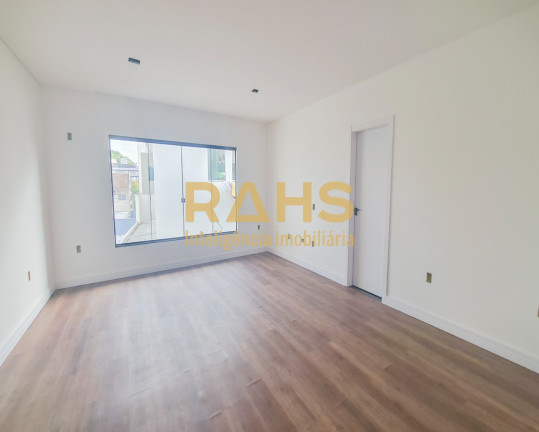 Imagem Casa com 3 Quartos à Venda, 195 m² em Floresta - Joinville
