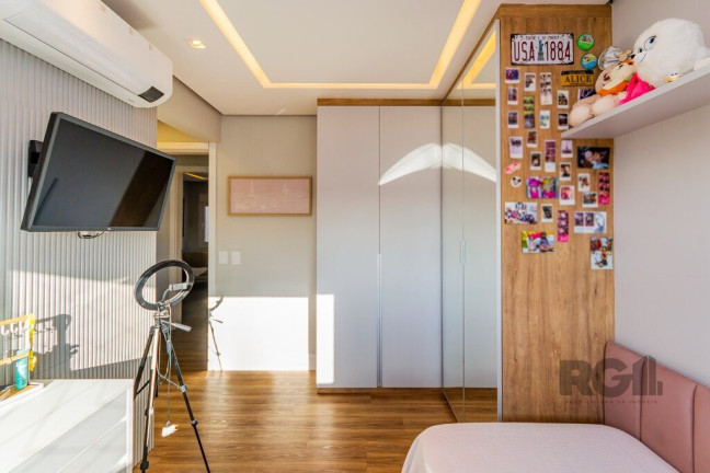 Imagem Apartamento com 4 Quartos à Venda, 158 m² em Menino Deus - Porto Alegre Imagem Apartamento com 4 Quartos à Venda, 158 m² em Menino Deus - Porto Alegre
