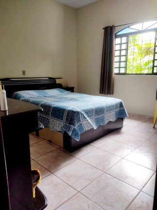 Imagem Casa com 4 Quartos à Venda, 1.260 m² em Solar Do Madeira - Contagem Imagem Casa com 4 Quartos à Venda, 1.260 m² em Solar Do Madeira - Contagem