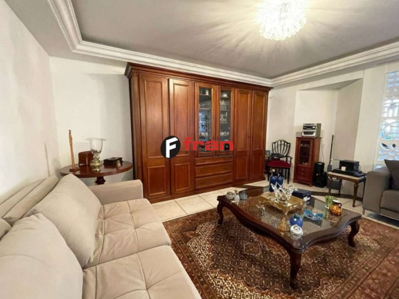 Imagem Casa com 4 Quartos à Venda, 306 m² em Córrego Grande - Florianópolis