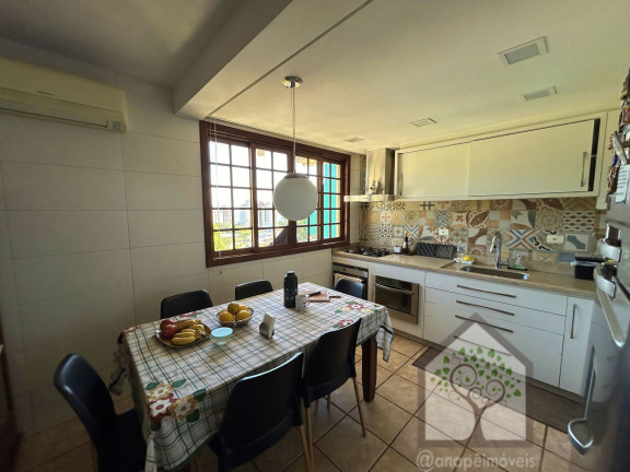 Imagem Casa com 4 Quartos à Venda, 259 m² em Agronômica - Florianópolis Imagem Casa com 4 Quartos à Venda, 259 m² em Agronômica - Florianópolis