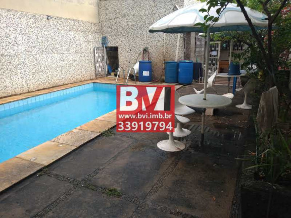 Imagem Casa com 3 Quartos à Venda, 250 m² em Vila Kosmos - Rio De Janeiro
