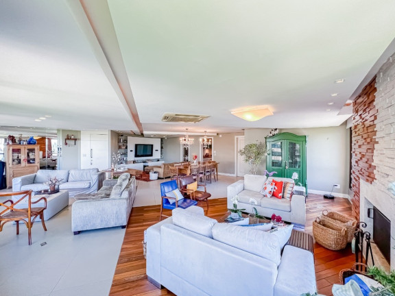 Imagem Apartamento com 4 Quartos à Venda, 237 m² em Auxiliadora - Porto Alegre Imagem Apartamento com 4 Quartos à Venda, 237 m² em Auxiliadora - Porto Alegre