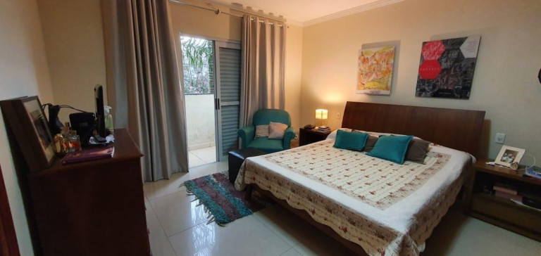Imagem Sobrado com 3 Quartos à Venda, 220 m² em Parque Residencial Roland - Limeira Imagem Sobrado com 3 Quartos à Venda, 220 m² em Parque Residencial Roland - Limeira