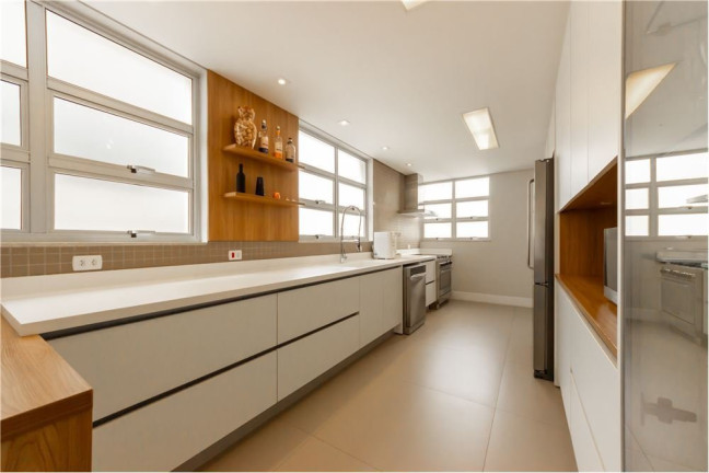 Imagem Apartamento com 3 Quartos à Venda, 198 m² em  Itaim Bibi  -  São Paulo 