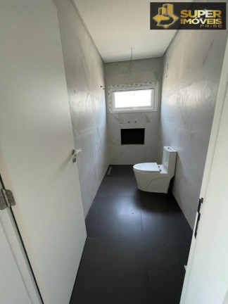 Imagem Casa com 3 Quartos à Venda, 420 m² em Laranjal - Pelotas