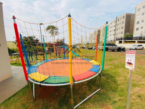 Imagem Apartamento com 2 Quartos à Venda,  em Jardim Real Park - Botucatu