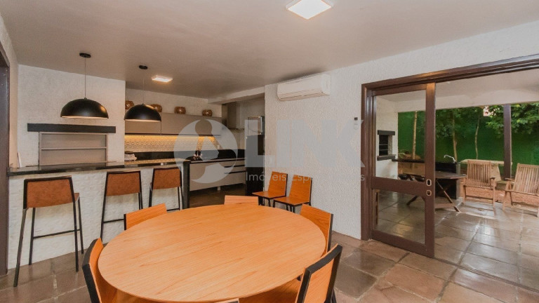 Imagem Apartamento com 3 Quartos à Venda, 195 m² em Mont Serrat - Porto Alegre Imagem Apartamento com 3 Quartos à Venda, 195 m² em Mont Serrat - Porto Alegre