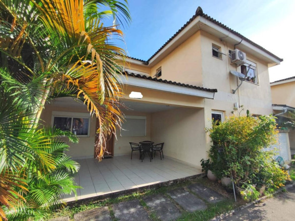 Imagem Casa de Condomínio com 3 Quartos à Venda, 100 m² em Vargem Pequena - Rio De Janeiro