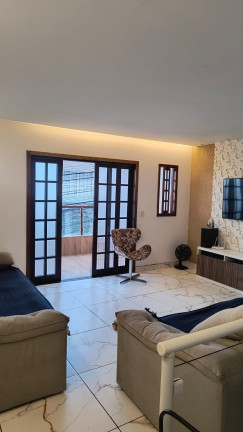 Casa com 3 Quartos à Venda, 218 m² em Mirante De Jandira - Jandira